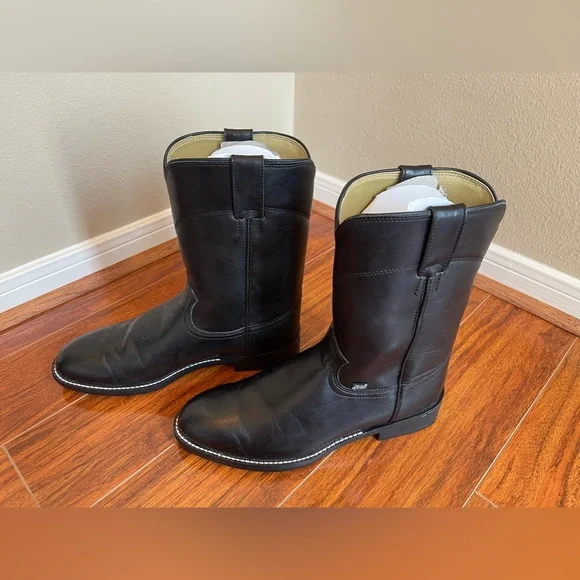 Black Cowboy Boots - Men’s - Justin - Size: 8.5 D